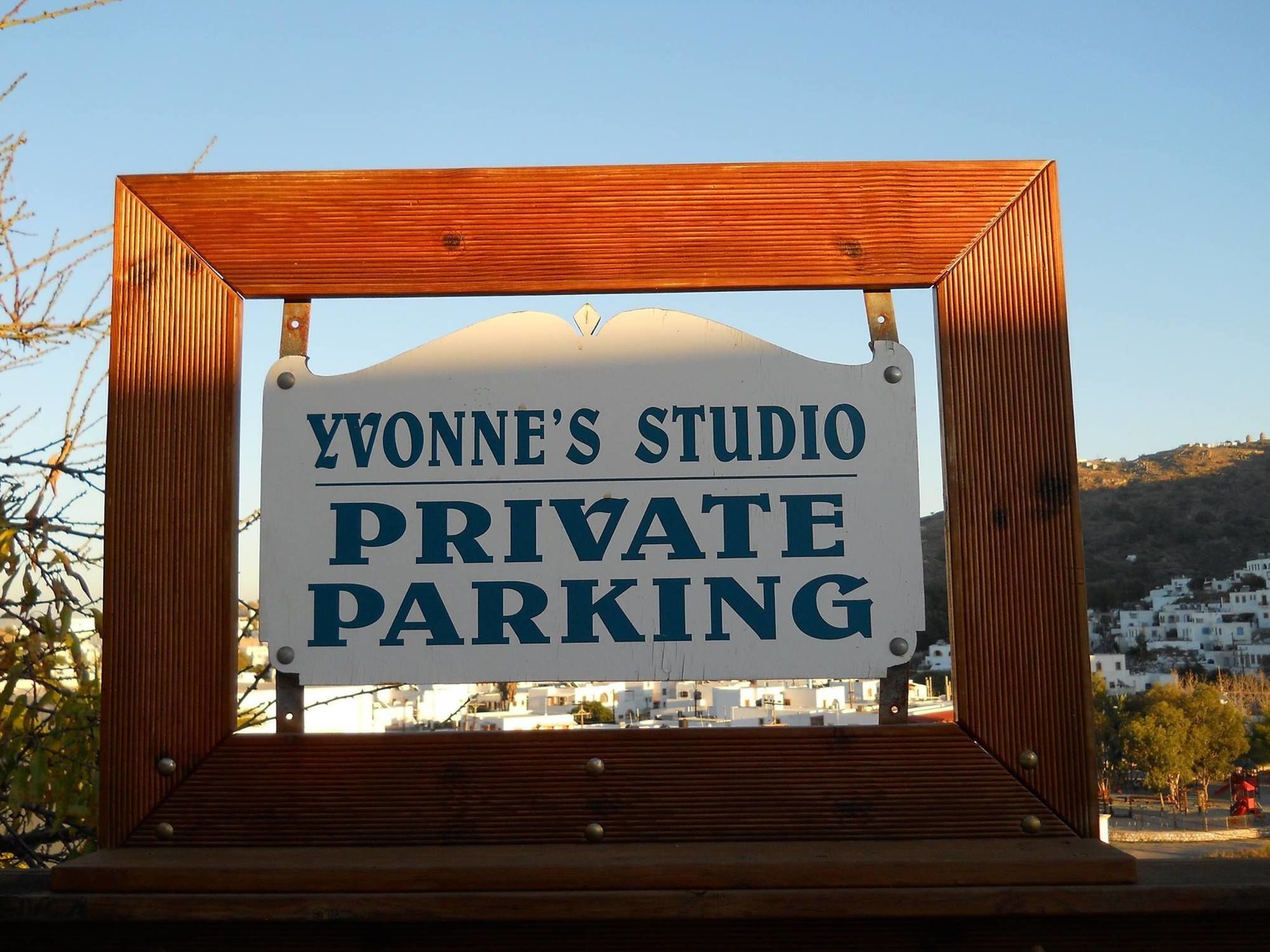 Yvonni Studios Skála Buitenkant foto